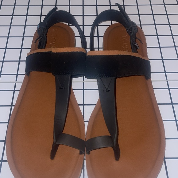 🍉 Women’s TOMS Size 9 Black Strap Sandals - Picture 2 of 5
